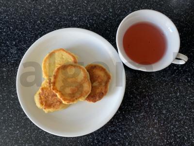 Sūrio blynai su marmelado gabaliukais pagrindine nuotrauka