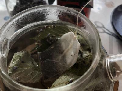 Arbata su levandomis ir medumi Žingsnis 2