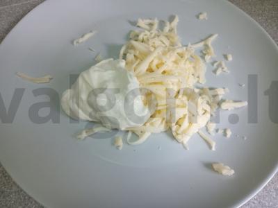 Keptas kiaulienos šnicelis su bulvėmis ir graikiniais riešutais Žingsnis 4