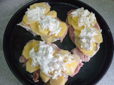 Keptas kiaulienos šnicelis su bulvėmis ir graikiniais riešutais Žingsnis 5