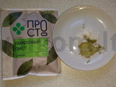 Rūkyta skumbrė ant kriaušių drožlių Žingsnis 3