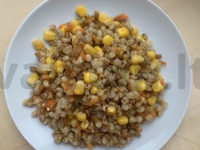 Pupos su kukurūzais pagrindine nuotrauka