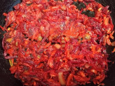 Borsčas ant kalakutienos sultinio su česnakais Žingsnis 9