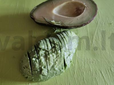 Tostai su kiaušiniu, mocarela ir avokadu Žingsnis 2