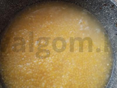 Kukurūzų košė su pienu Žingsnis 2