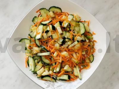 Salotas „Piknikas“ su morkomis pagal korėjietišką receptą pagrindine nuotrauka