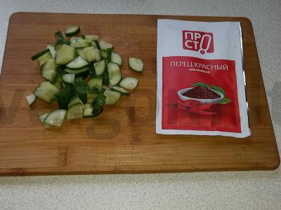 Mėsos salotas „Aštrus pikantiškumas“ Žingsnis 4