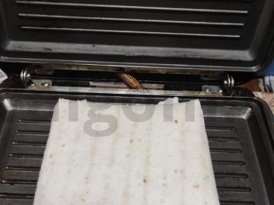 Vyniotinis su faršu, pomidoru, svogūnu ir sūriu Žingsnis 4