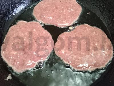 Vištienos kepenėlių blynai Žingsnis 5