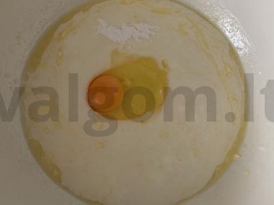 Kefyro keksiukai su abrikosų džemu Žingsnis 2