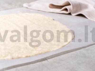 Širdies pica su saliami ir sūriu Žingsnis 3