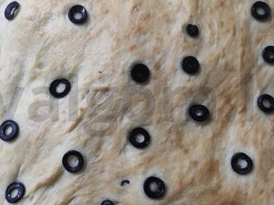 Italų fokačios duona pagrindine nuotrauka