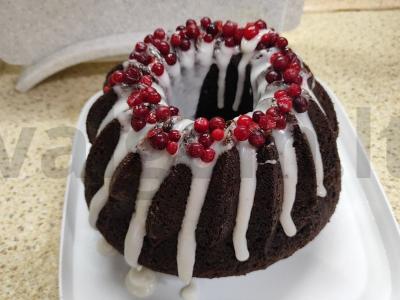 Šokoladinis keksiukas su razinomis ir cukatais pagrindine nuotrauka