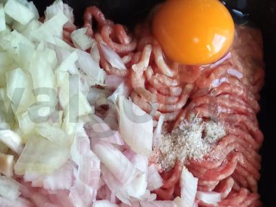 Bulvių-mėsos keksiukas Žingsnis 2