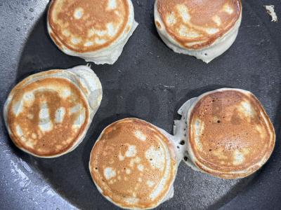 Varškės blynai su mėlynių ir bananų skoniu Žingsnis 4