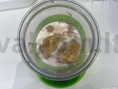 Bananų šokoladinis keksiukas orkaitėje Žingsnis 10