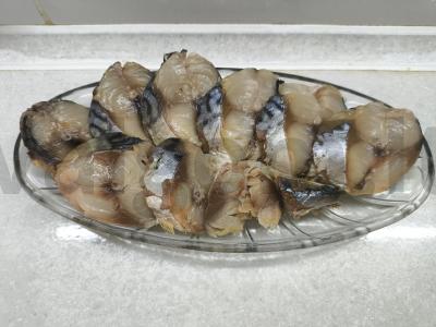 Aromatinga rūkytos skumbrės su svogūnais Žingsnis 3