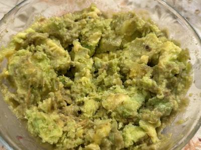 Guacamole padažas nachos Žingsnis 1