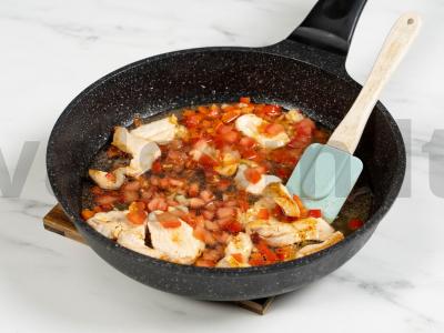 Vištienos guliašas Žingsnis 6