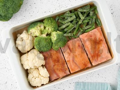 Rožinė lašiša su daržovėmis ir špinatų padažu Žingsnis 2