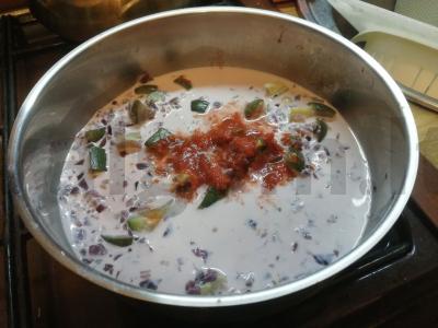 Tagliatelle su grietinėlės padažu, daržovėmis ir tigro krevetėmis Žingsnis 4