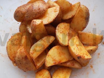 Kaimiški bulvės su paprika ir džiovintu česnaku Žingsnis 4