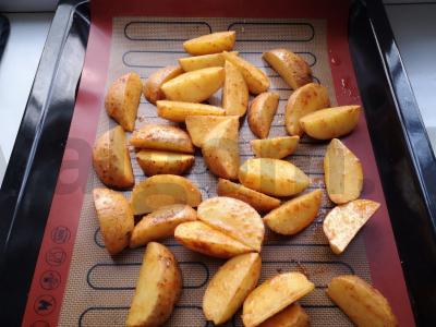 Kaimiški bulvės su paprika ir džiovintu česnaku Žingsnis 5