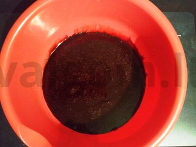 Šokoladinis dešrelė iš sausainių, kakavos ir vanilinio cukraus Žingsnis 2