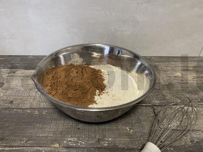 Šokoladiniai keksiukai su pieniniu šokoladu Žingsnis 1