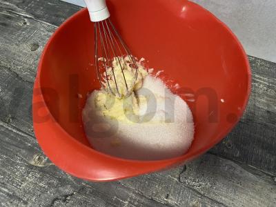 Šokoladiniai keksiukai su pieniniu šokoladu Žingsnis 2