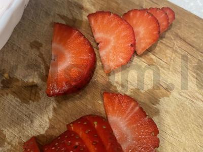 Salotas „Braškės stotelė“ Žingsnis 2