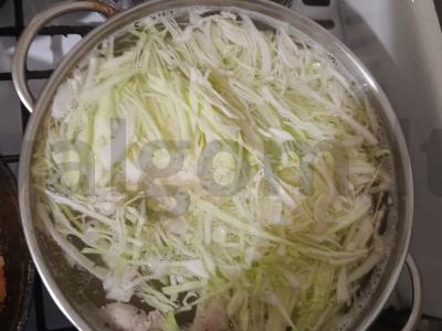 Borsčas su pupelėmis ir žolelėmis Žingsnis 4