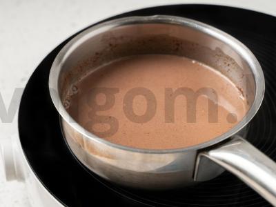 Pieno kokteilis su šokoladiniu ledais Žingsnis 2