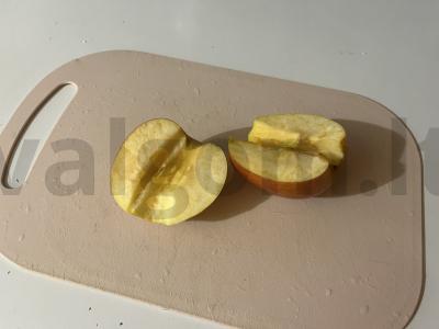 Sluoksniuotos valtelės su keptais obuolių skiltelėmis Žingsnis 2