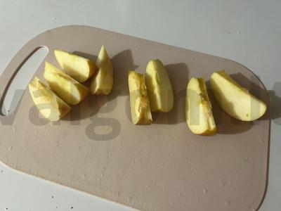 Sluoksniuotos valtelės su keptais obuolių skiltelėmis Žingsnis 3