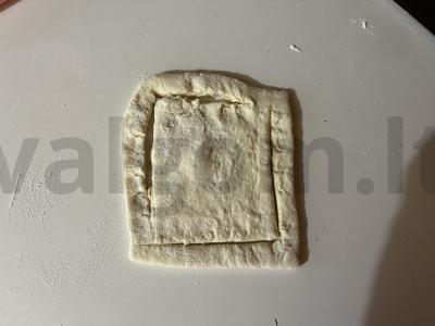 Sluoksniuotos valtelės su keptais obuolių skiltelėmis Žingsnis 9