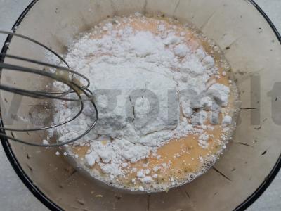 Žiedinė kopūstai kiaušiniuose ir sūryje Žingsnis 2