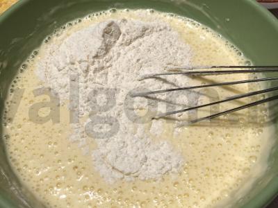 Sūrio blynai su žolelėmis Žingsnis 3