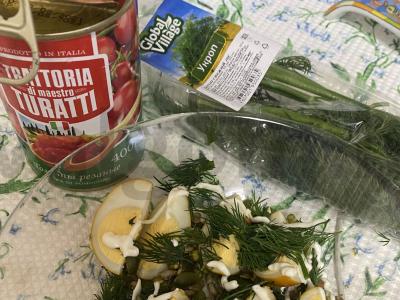 Kiaušinių pusryčiai su daigintomis pupelėmis ir pomidorais Žingsnis 4