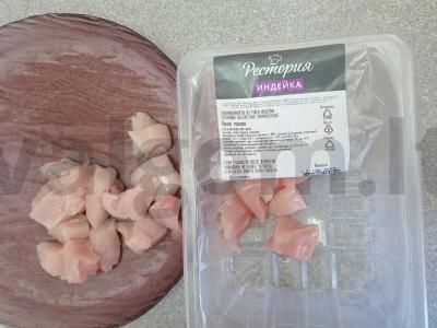 Kalakutienos filė su daržovėmis, grybais ir kuskuso garnyru Žingsnis 4