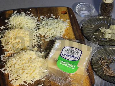 Fledbredas su keturiais sūriais ir prieskoniais Žingsnis 2