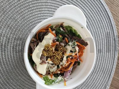 Švelnus salotas su virta jautiena ir korėjietiška morkų salotomis Žingsnis 5