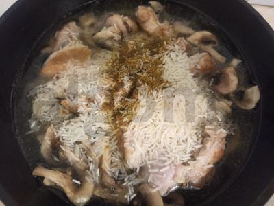 Jazminų ryžiai su vištiena ir pievagrybiais Žingsnis 4