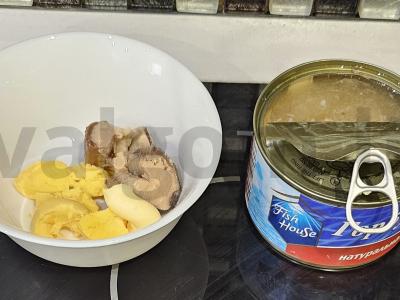 Įdaryti kiaušiniai su lašiša Žingsnis 1