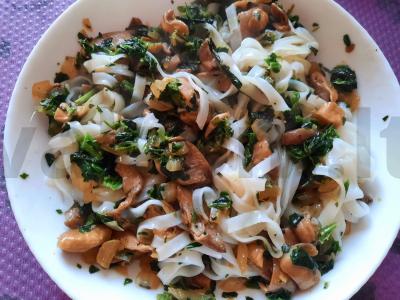 Ryžių makaronai su pievagrybiais ir špinatais Žingsnis 4