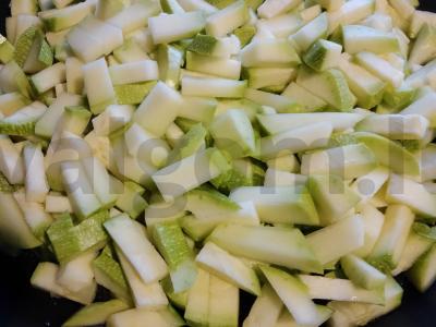 Troškinti cukinijos su pupelėmis Žingsnis 1