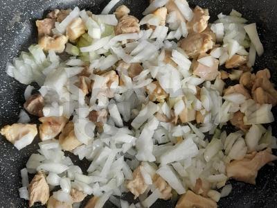 Mėsa grietinėlės padaže su bulvėmis Žingsnis 2