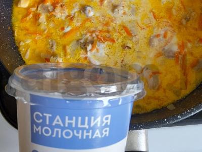 Mėsa grietinėlės padaže su bulvėmis Žingsnis 5