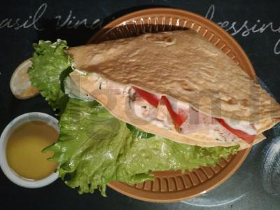 Tortilija su vištiena ir daržovėmis pagrindine nuotrauka