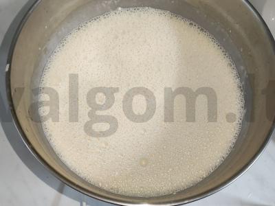 Blynų tortas su varškės kremu ir vyšniomis Žingsnis 3